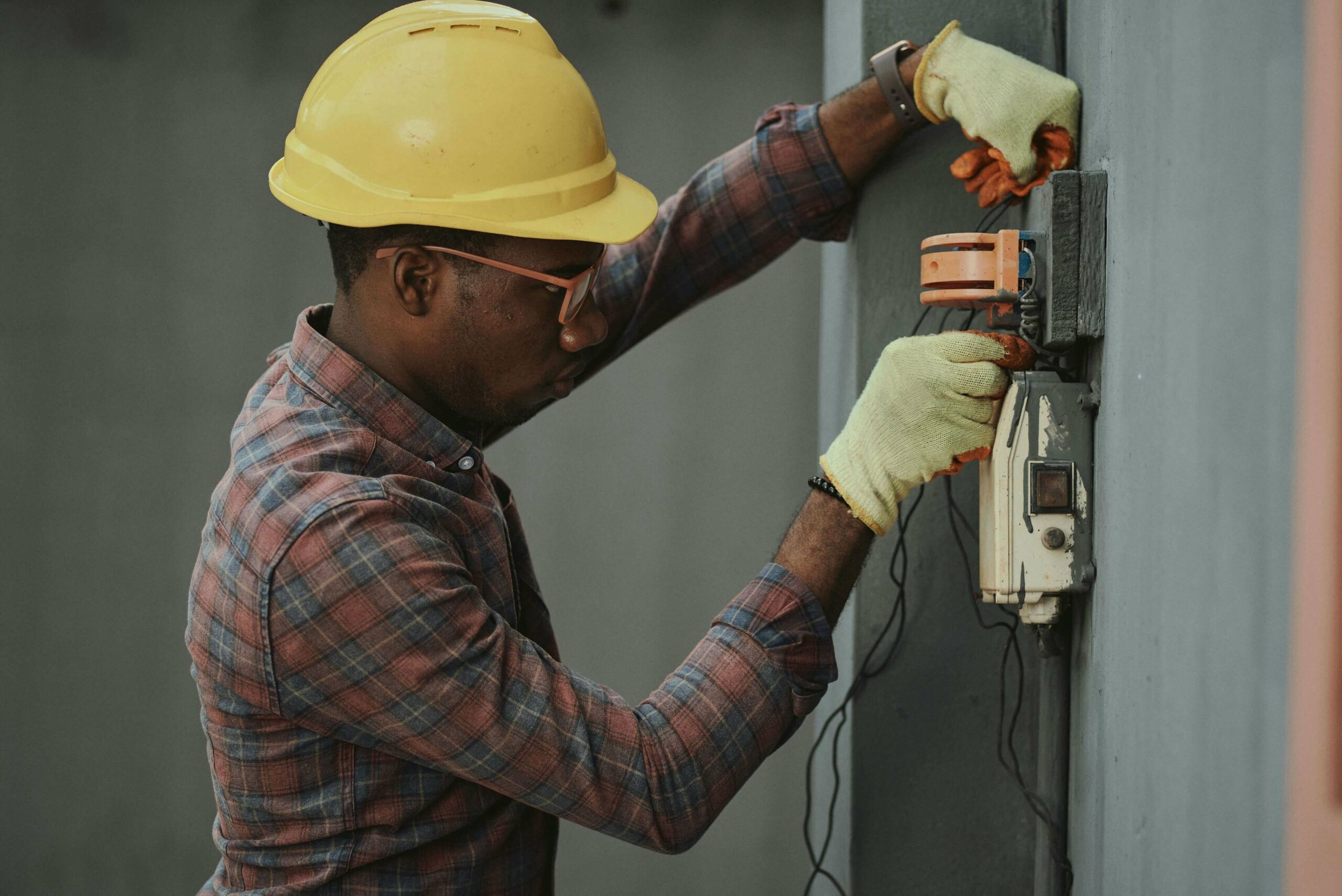 Electrical Maintenance by proffesional